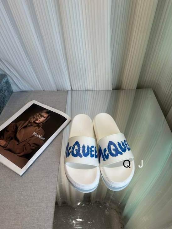 Picture of Alexander McQueen Slippers _SKUAlexanderMcqueensz35-46XJ01043426